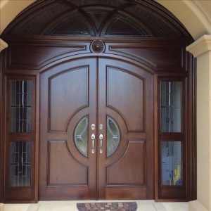 Cửa chính gỗ tự nhiên tân cổ điển