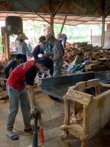 Xưởng sản xuất đồ gỗ nội thất tân cổ điển